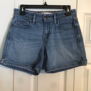 LEVI Women's 4 Denim Blue Jean Shorts Mid High